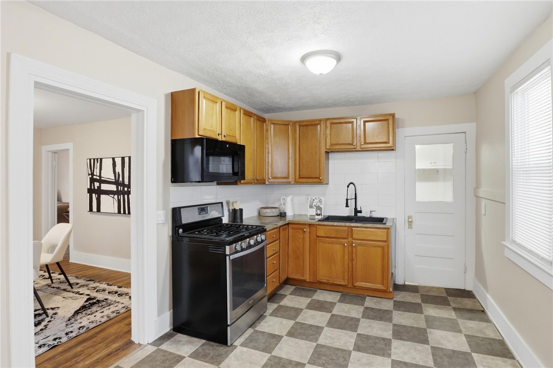 182 Cottage Street Rochester, NY 14608 - Photo 8 of 27