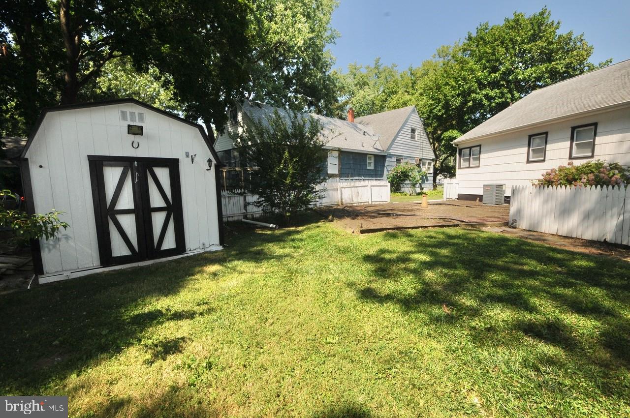 45 Navajo Road Somerdale, NJ 08083 - Photo 3 of 28 Gallery Image 3