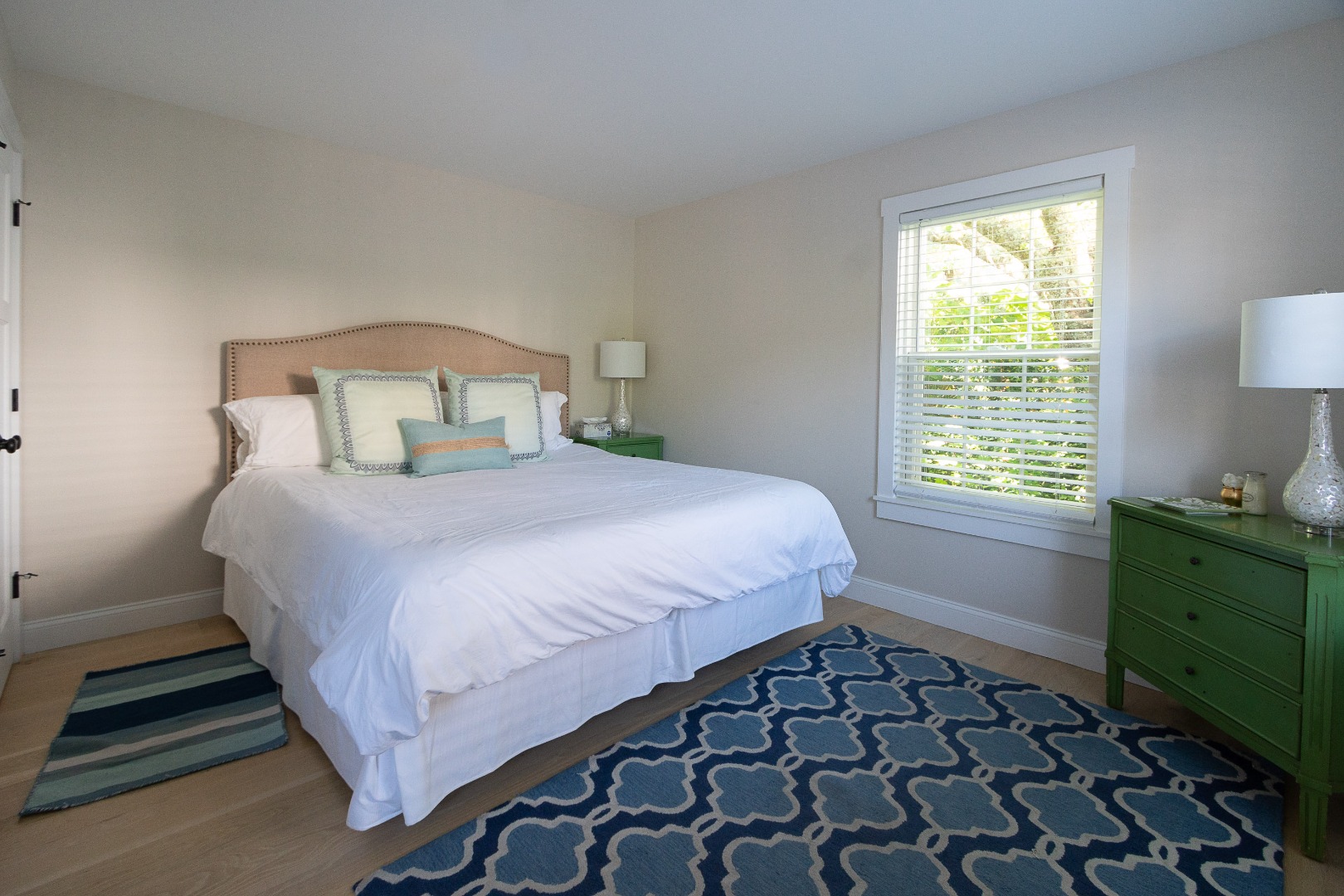 49 Pine Street Nantucket, MA 02554 - Photo 11 of 16