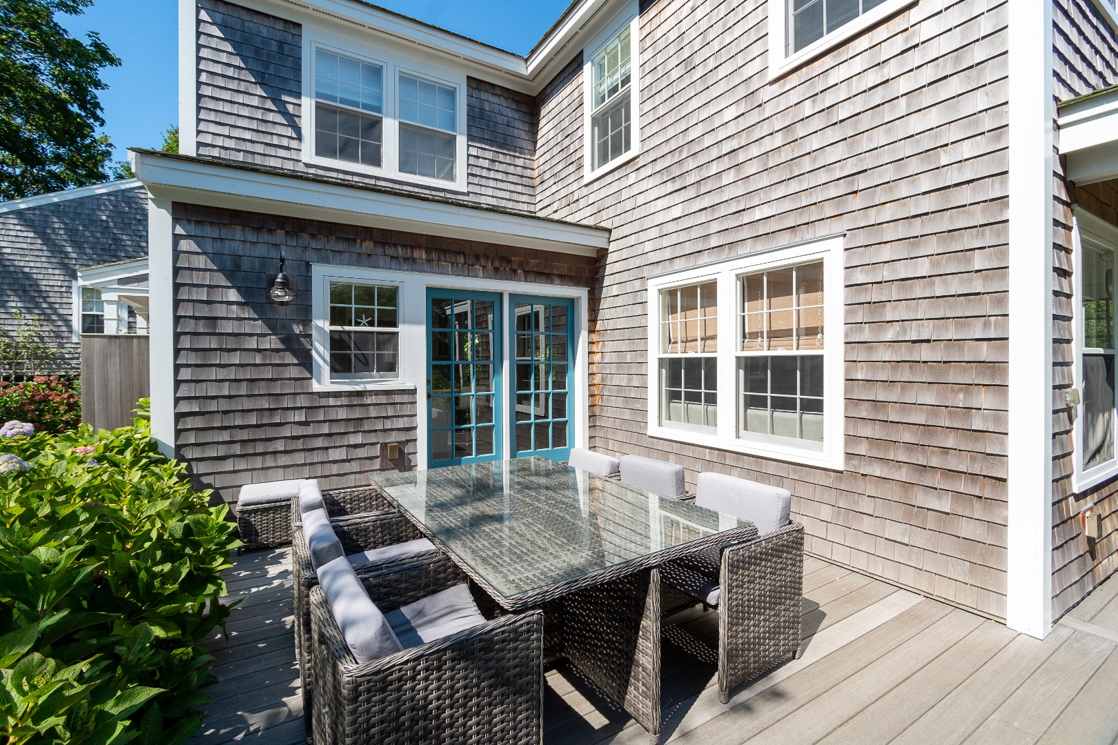 49 Pine Street Nantucket, MA 02554 - Photo 3 of 16