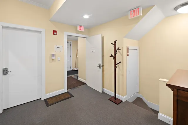 a view of a livingroom with entryway