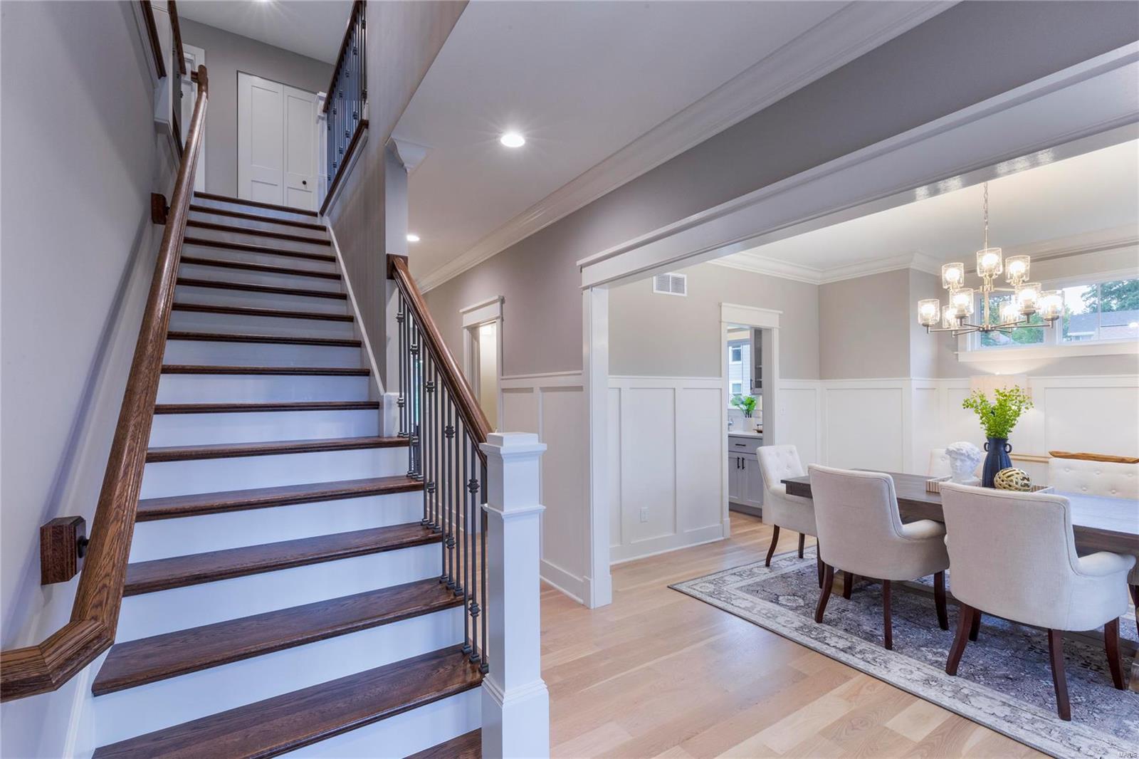 652 Brook Valley Road Des Peres, MO 63122 - Photo 8 of 73 Gallery Image 8