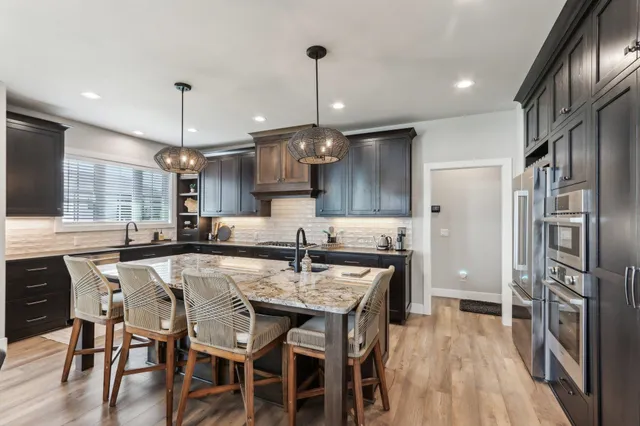 $1,049,000 | 1113 Reese Trail, Waunakee, WI 53597