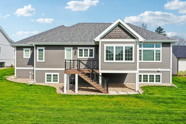 $1,049,000 | 1113 Reese Trail, Waunakee, WI 53597