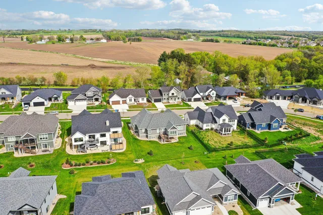 $1,049,000 | 1113 Reese Trail, Waunakee, WI 53597