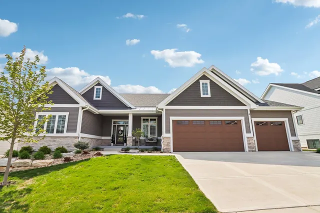 $1,049,000 | 1113 Reese Trail, Waunakee, WI 53597