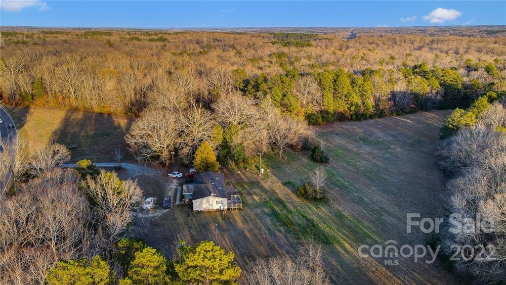 9504 Van Wyck Road Lancaster, SC 29720 - Photo 5 of 10 a view of lake and mountain