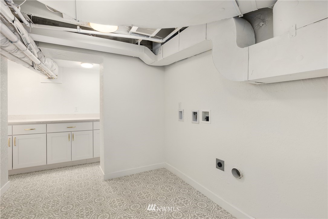 3223 East Mercer Street Seattle, WA 98112 - Photo 24 of 28