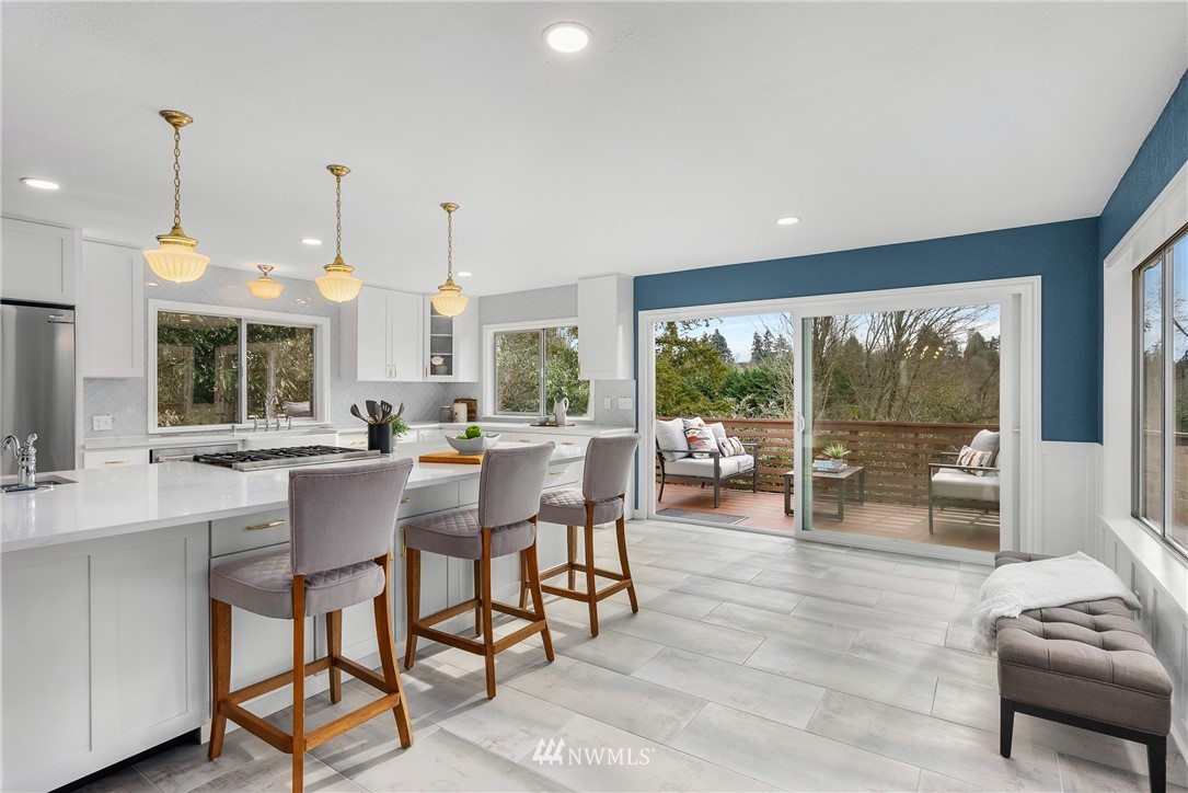 3223 East Mercer Street Seattle, WA 98112 - Photo 6 of 28