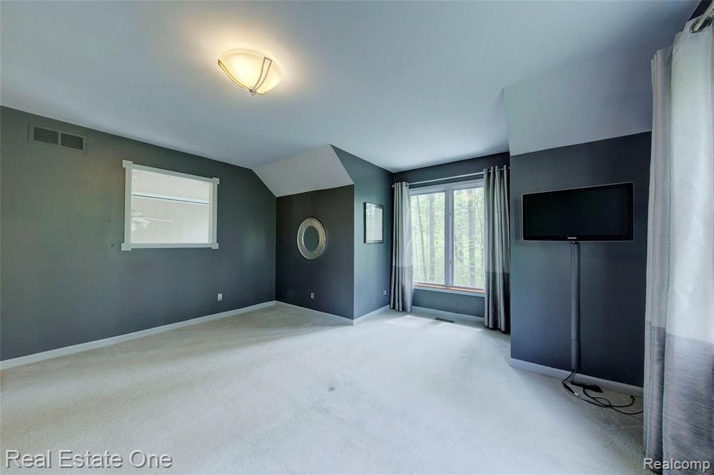 9344 Spicer Road Whitmore Lake, MI 48189 - Photo 53 of 85 Gallery Image 53