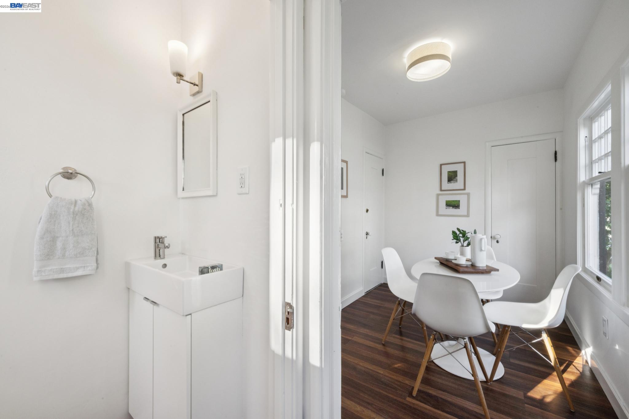 1122 Bay Street Alameda, CA 94501 - Photo 31 of 60 a dining room with furniture and window