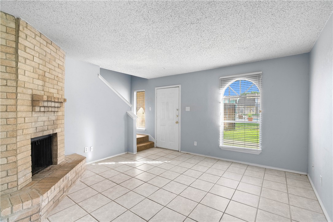 6702 Everhart Road, Unit W105 Corpus Christi, TX 78413 - Photo 4 of 16