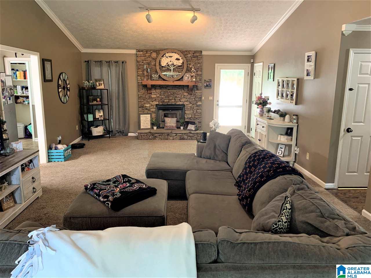 225 Fernway Road Anniston, AL 36207 - Photo 8 of 35