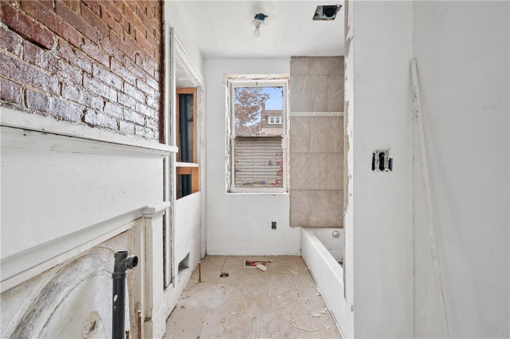 5154-5158 Natrona Way Pittsburgh, PA 15201 - Photo 40 of 46