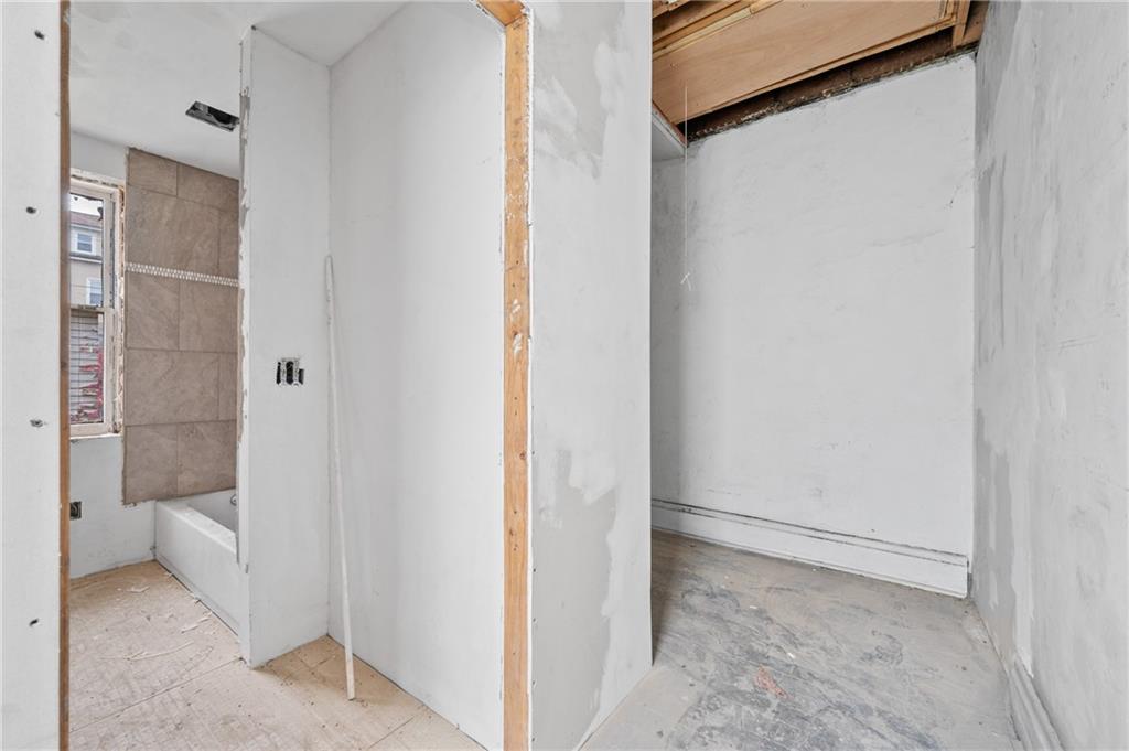 5154-5158 Natrona Way Pittsburgh, PA 15201 - Photo 42 of 46 a view of bathroom