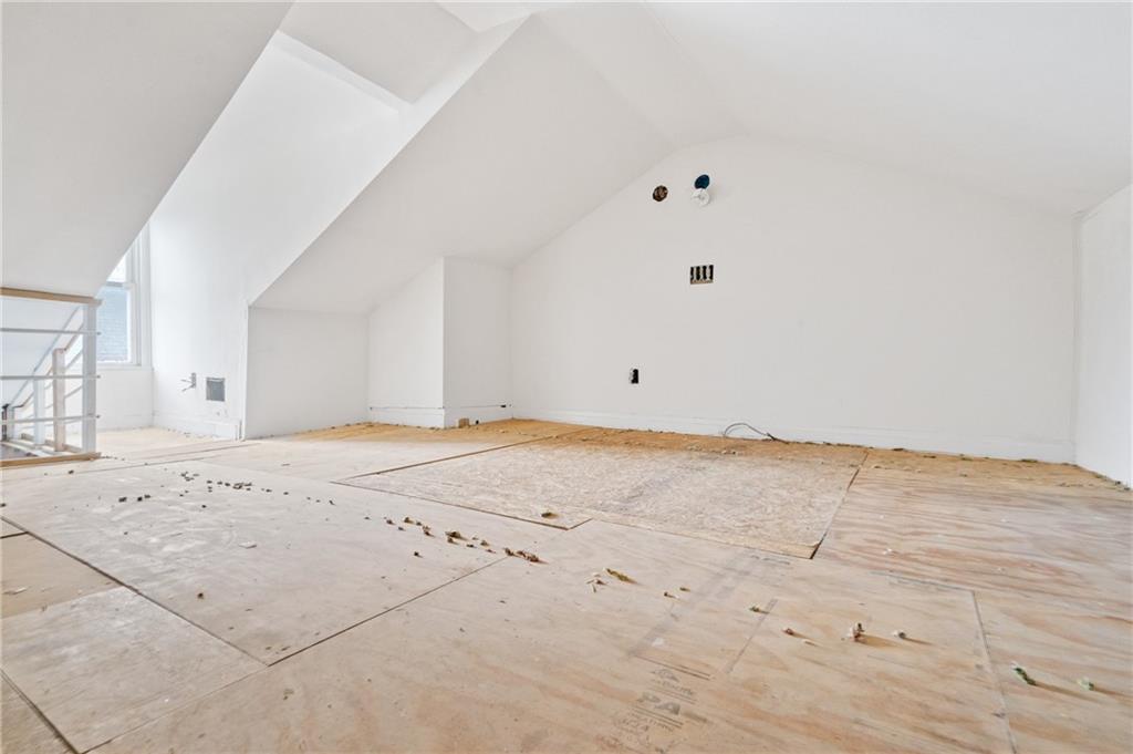 5154-5158 Natrona Way Pittsburgh, PA 15201 - Photo 43 of 46 a view of empty room