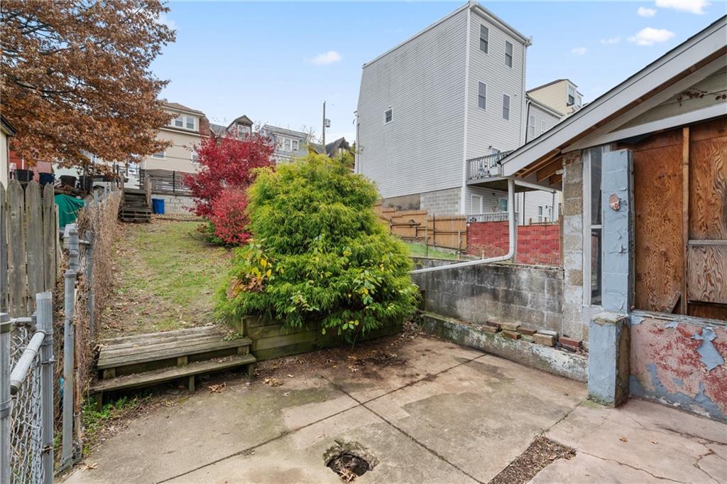 5154-5158 Natrona Way Pittsburgh, PA 15201 - Photo 44 of 46 a view of entrance gate of a house