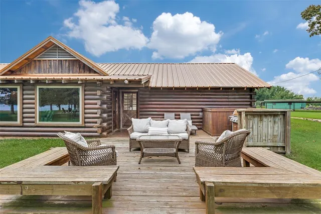 a view of a house with patio