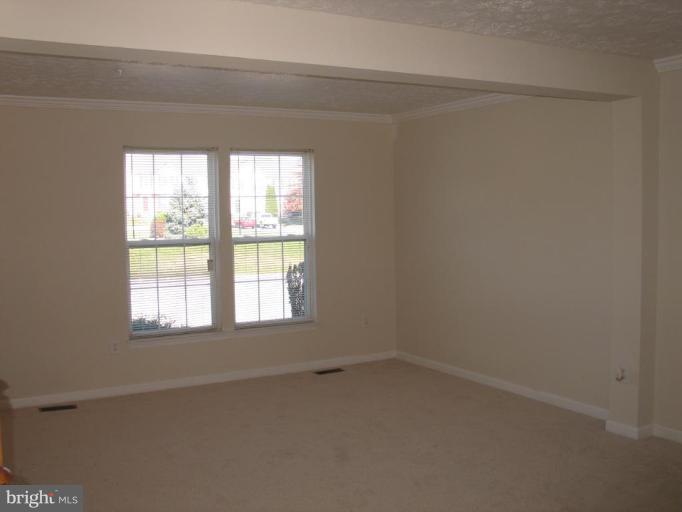 229 Point To Point Square Bel Air, MD 21015 - Photo 2 of 30 Living Room