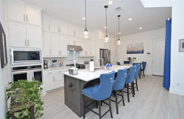 $409,000 | 2421 Longspur Drive, Fort Worth, TX 76008
