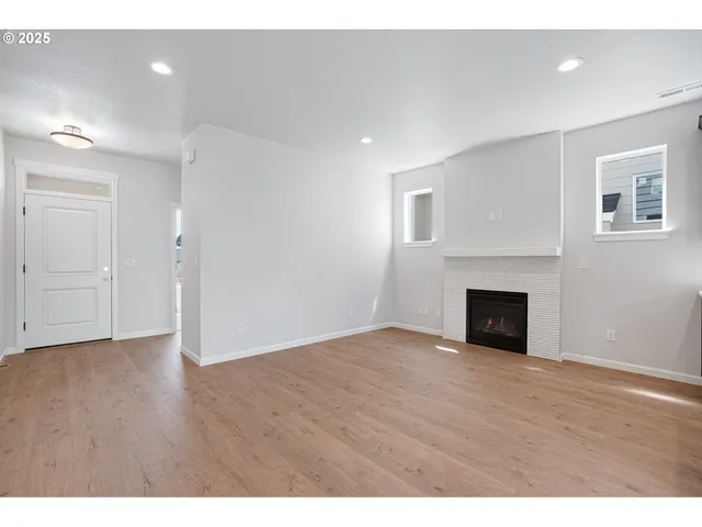 $469,960 | 195 Southeast Acacia Drive, Gresham, OR 97080