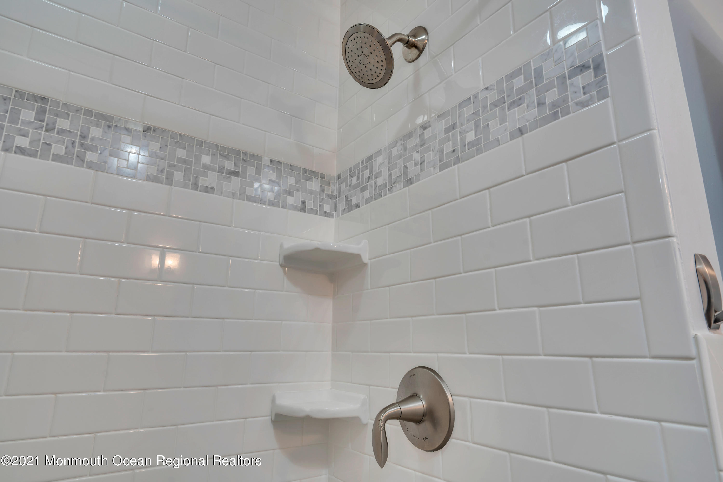 18 Devon Court Spring Lake Heights, NJ 07762 - Photo 22 of 31 034_dsc04589