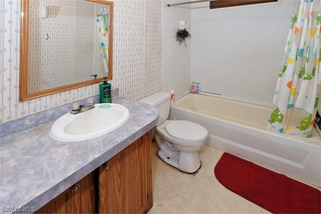 2745 Case Road LaBelle, FL 33935 - Photo 16 of 19 Gallery Image 16