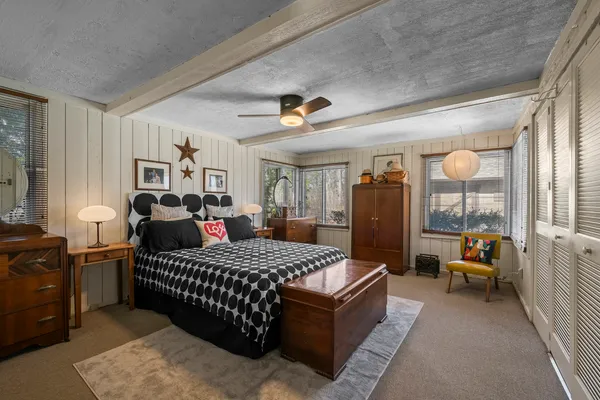 $645,000 | 11590 Elmwood Place, Deerfield, IL 60015