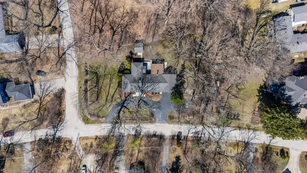 $645,000 | 11590 Elmwood Place, Deerfield, IL 60015