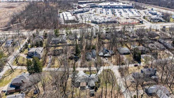 $645,000 | 11590 Elmwood Place, Deerfield, IL 60015