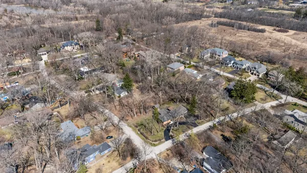 $645,000 | 11590 Elmwood Place, Deerfield, IL 60015