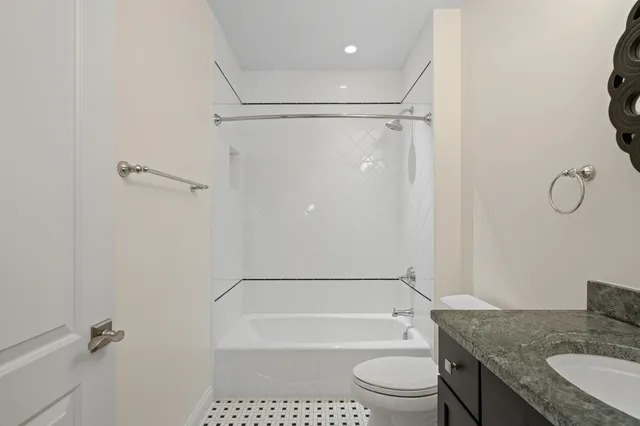 $1,325,000 | 1401 Geneva National Avenue South, Unit 2601, Geneva, WI 53147