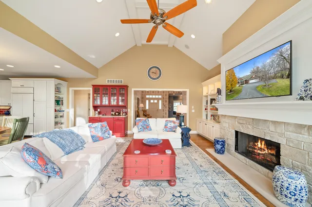 $1,325,000 | 1401 Geneva National Avenue South, Unit 2601, Geneva, WI 53147