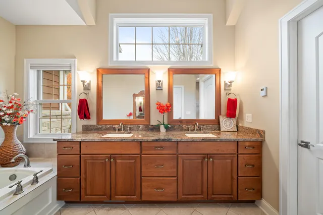 $1,325,000 | 1401 Geneva National Avenue South, Unit 2601, Geneva, WI 53147