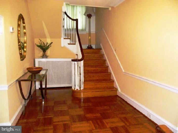 735 Vernon Road Philadelphia, PA 19119 - Photo 12 of 23 Foyer