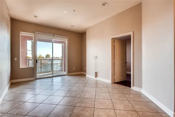 $1,650 | 67 East Agate Avenue, Unit 205, Las Vegas, NV 89123