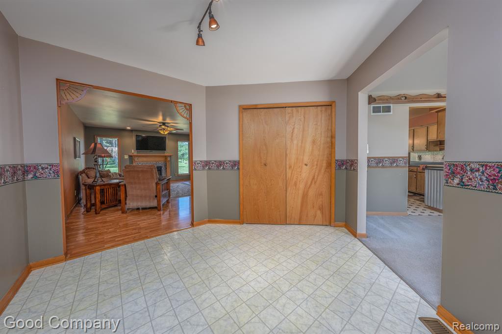 6865 Graham Road Jeddo, MI 48032 - Photo 25 of 42
