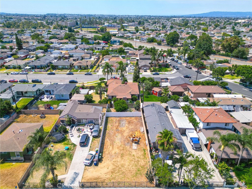 0 West 134th Place Compton, CA 90222 - Photo 14 of 21 an aerial view of residential houses with outdoor space