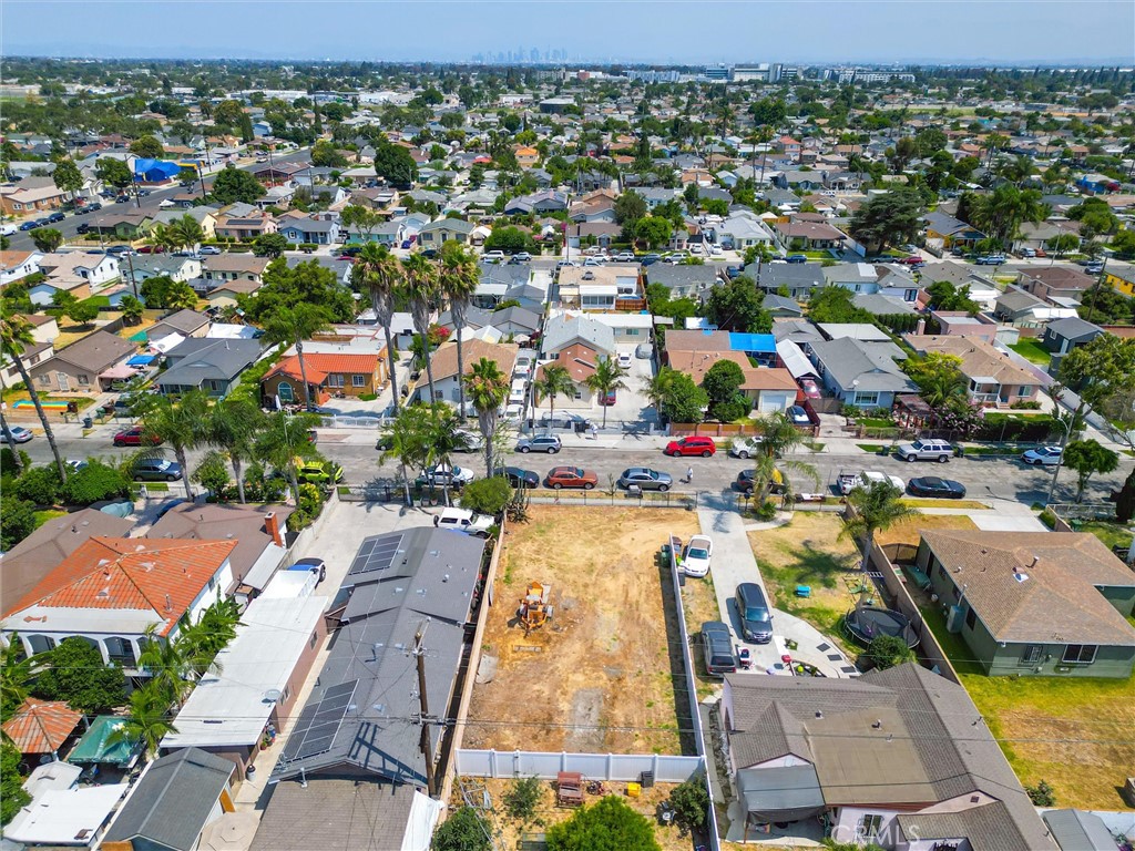 0 West 134th Place Compton, CA 90222 - Photo 18 of 21 an aerial view of residential houses with outdoor space