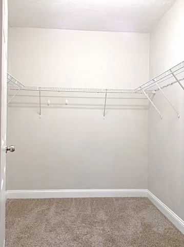 $2,995 | 1522 VFW Parkway, Unit 504, Boston, MA 02132