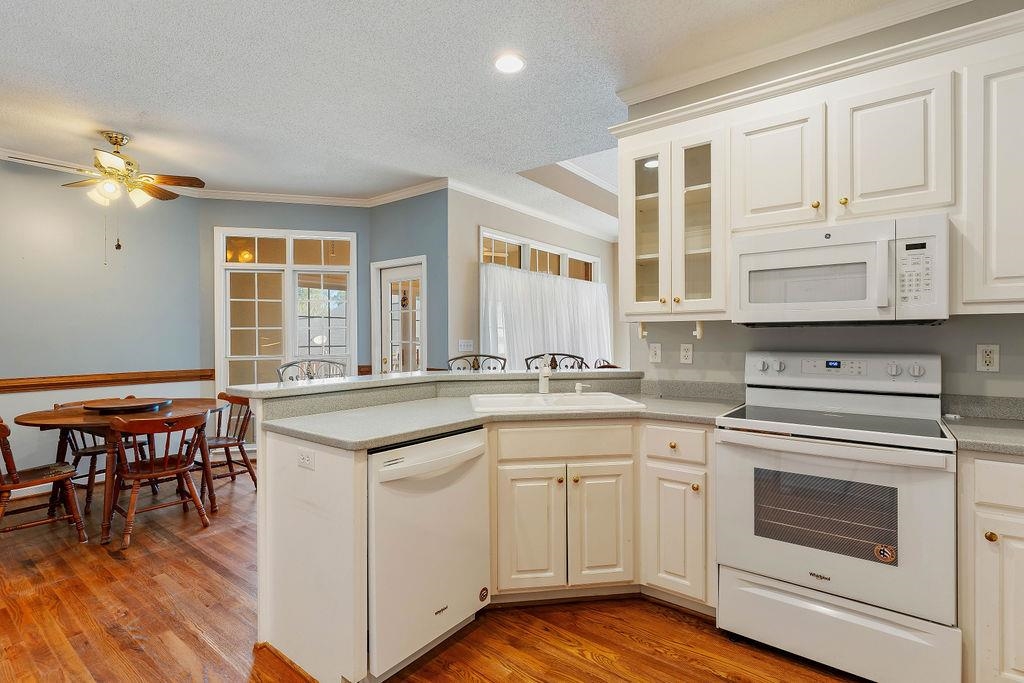 172 Roberts Meadow Loop Spartanburg, SC 29307 - Photo 22 of 50 Quartz countertops