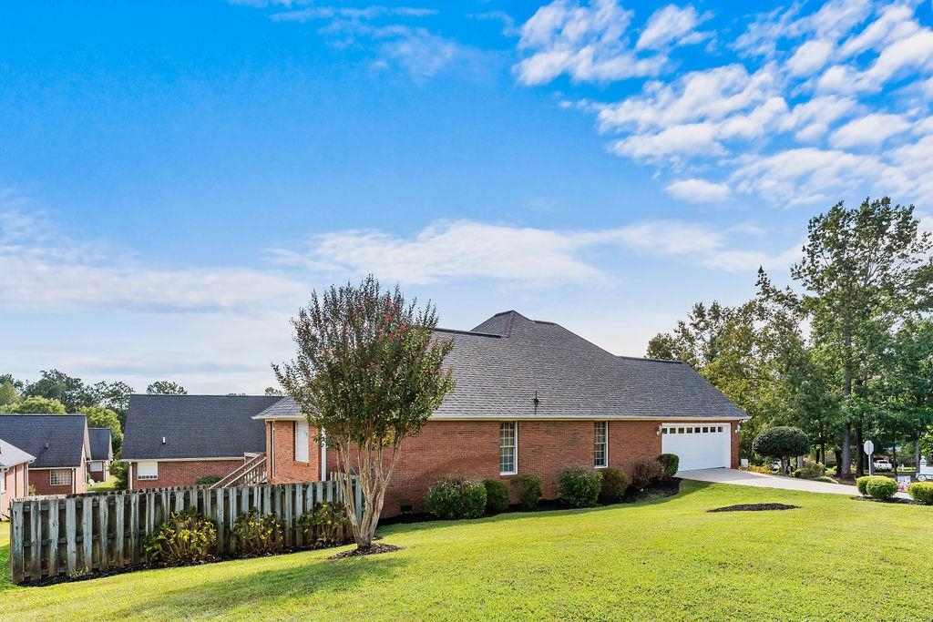 172 Roberts Meadow Loop Spartanburg, SC 29307 - Photo 39 of 50 Primary