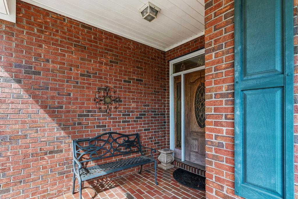 172 Roberts Meadow Loop Spartanburg, SC 29307 - Photo 6 of 50 All-brick one-story home