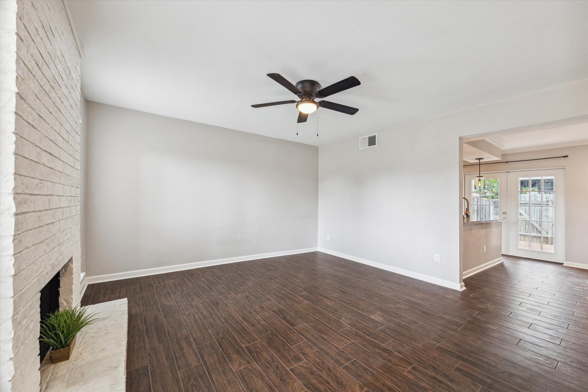1428 Silverpines Road, Unit 428 Houston, TX 77062 - Photo 3 of 19 Abundant natural lighting greets you as you enter.