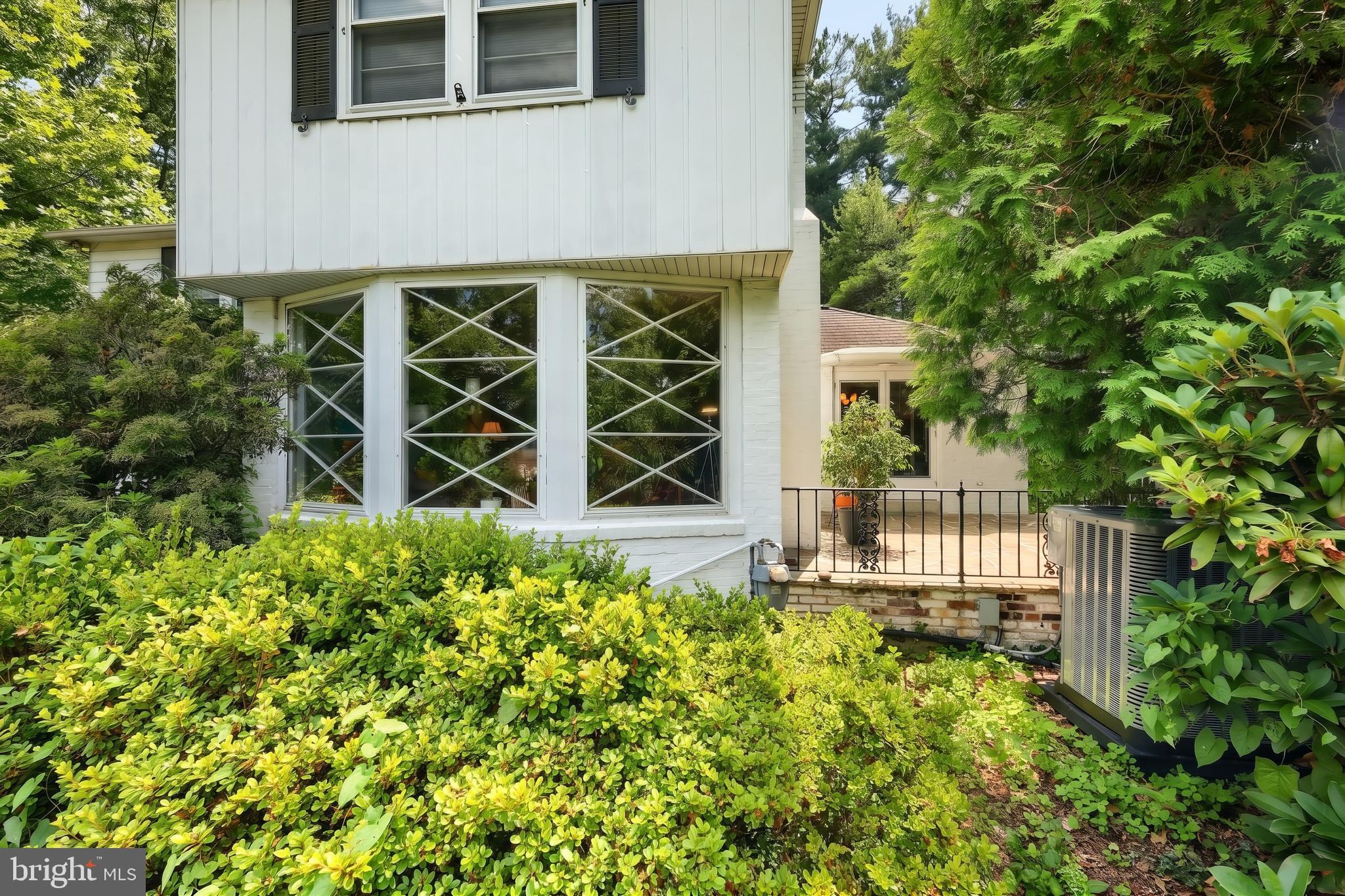 136 Rathton Road York, PA 17403 - Photo 10 of 54