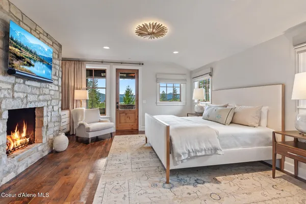 $6,199,999 | 7783 South Buckrail Road, Harrison, ID 83833