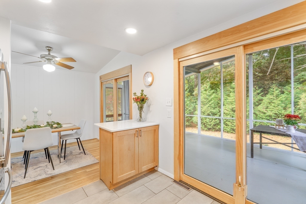 65 Robbins Road Sudbury, MA 01776 - Photo 11 of 33