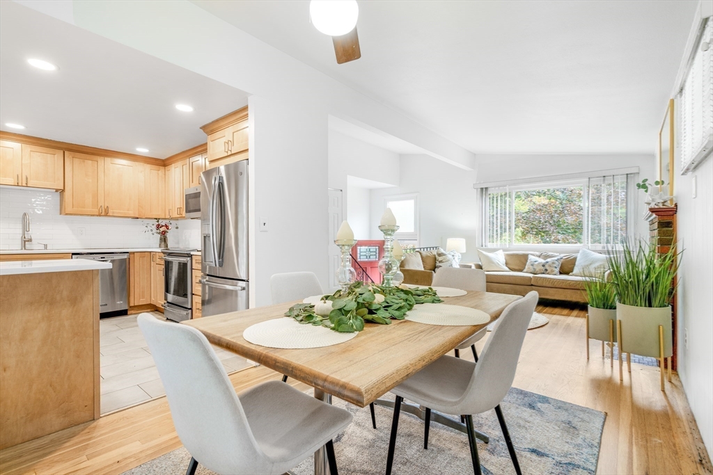 65 Robbins Road Sudbury, MA 01776 - Photo 3 of 33