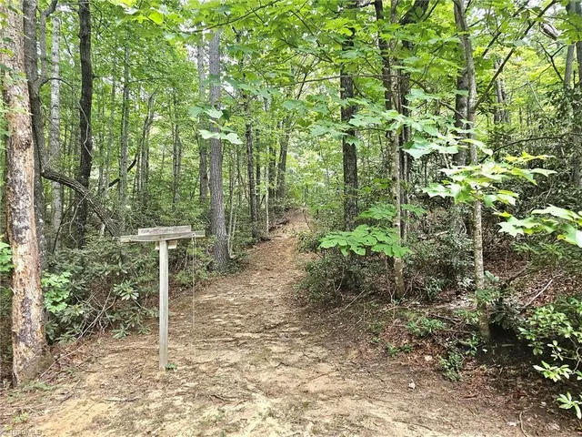 $299,900 | 582 Deer Crossing Lane, Lenoir, NC 28645