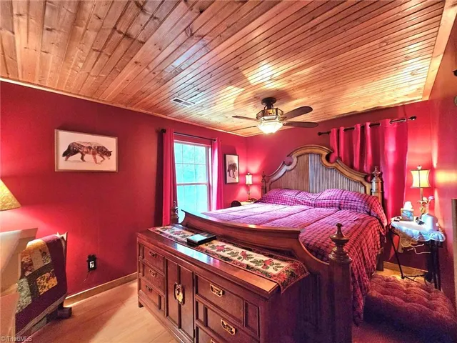 $299,900 | 582 Deer Crossing Lane, Lenoir, NC 28645